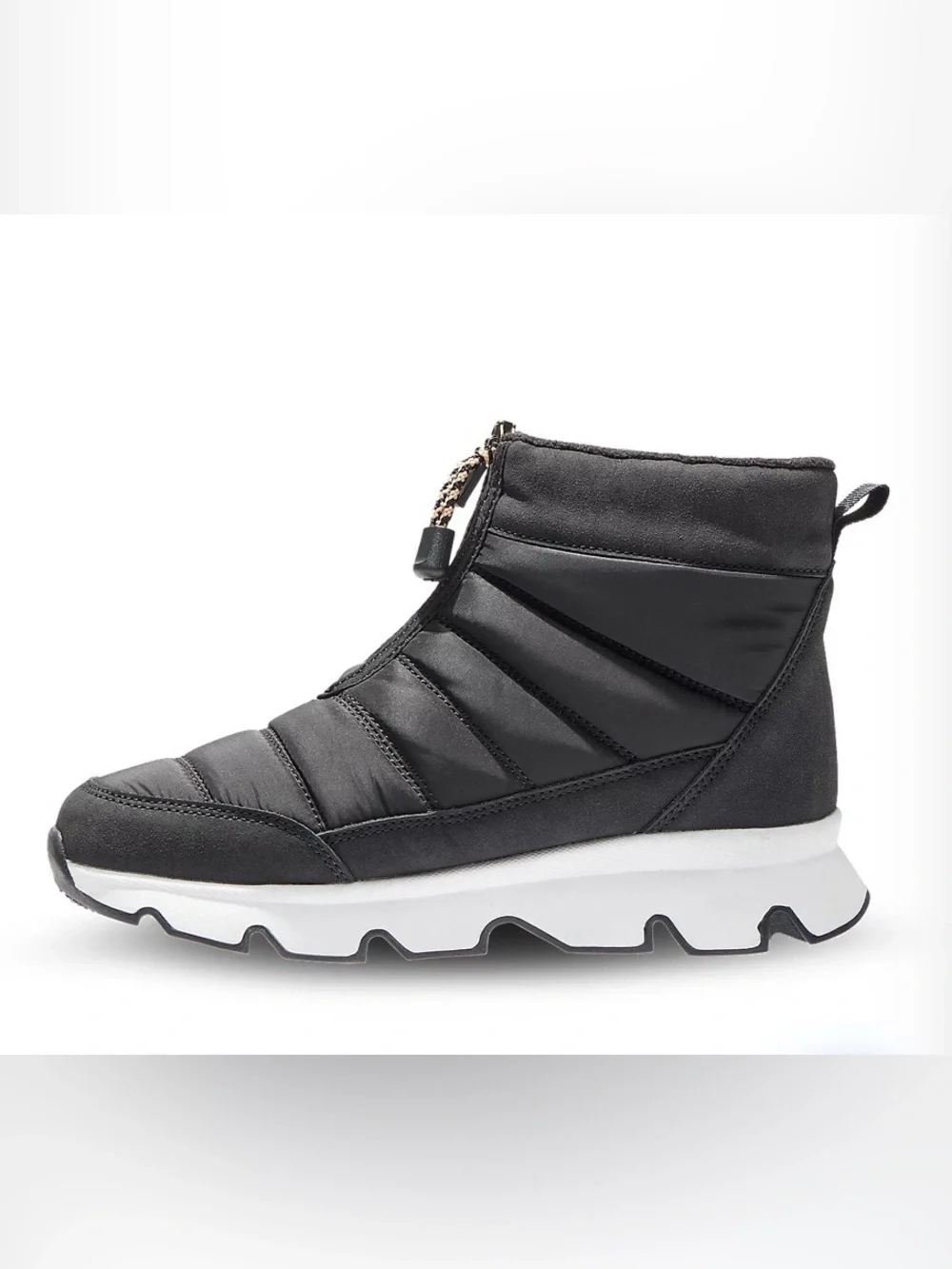 Magellan Outdoors stylish black